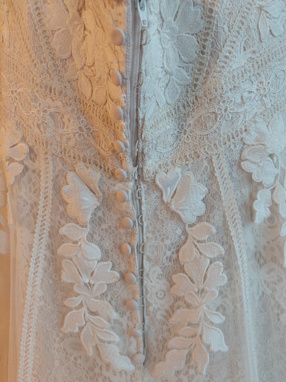 Essense of Australia IVORY 3D flower 2 lace layers Boho Wedding dress size 20 - Picture 9 of 16